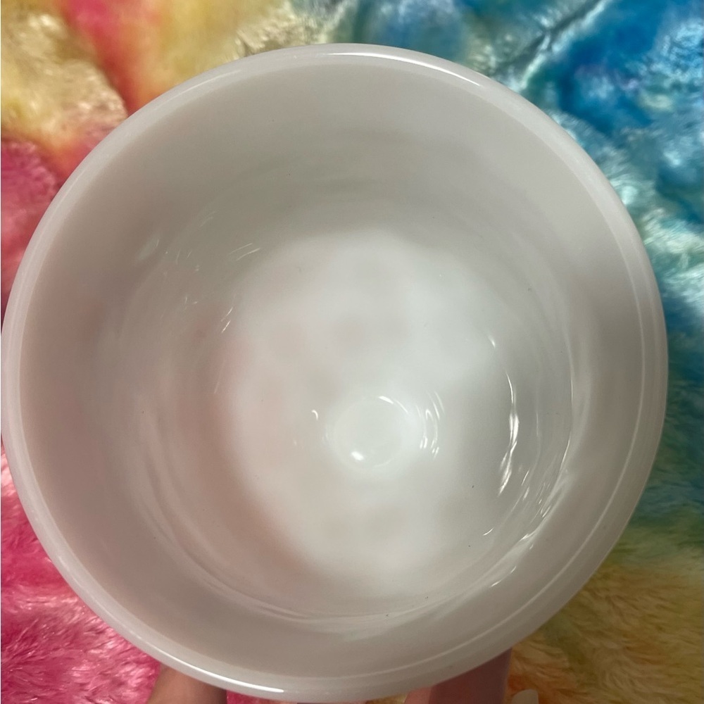 Crinkle Milk Glass Pedestal Signed E.O Brady Handcrafted Cleveland Ohio …​​ - Picture 3 of 4